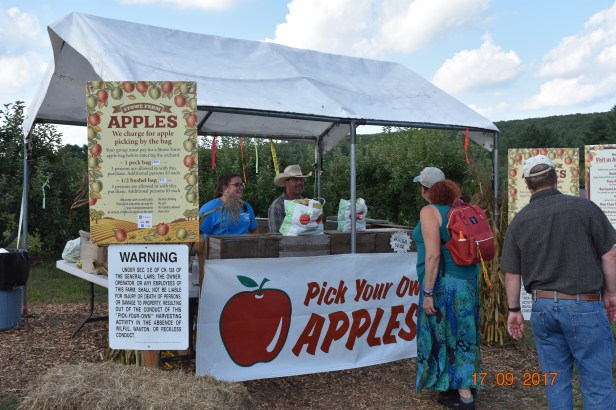 F7D25540-62AE-485C-BF51-6FCA458CE29D