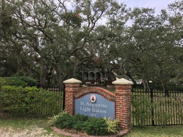 B3689338-4141-4D5B-9DF4-734C959998E8